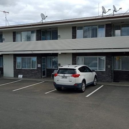 Rose Apartments Hamilton Bagian luar foto