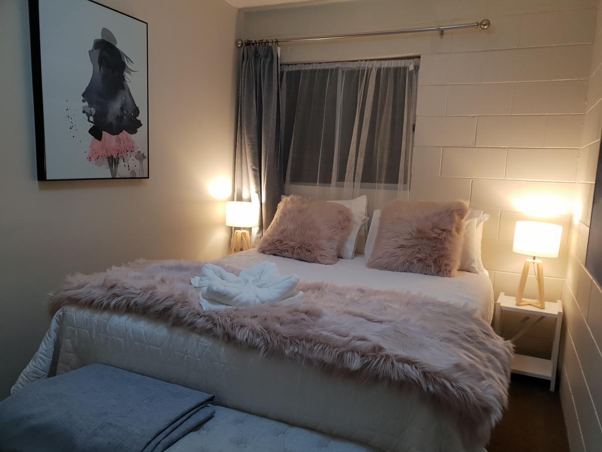 Rose Apartments Hamilton Bagian luar foto